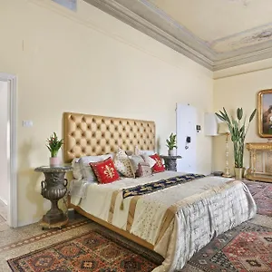 Lullaby Near Palazzo Vecchio And Piazza Signoria -hosted By Sweetstay Florence